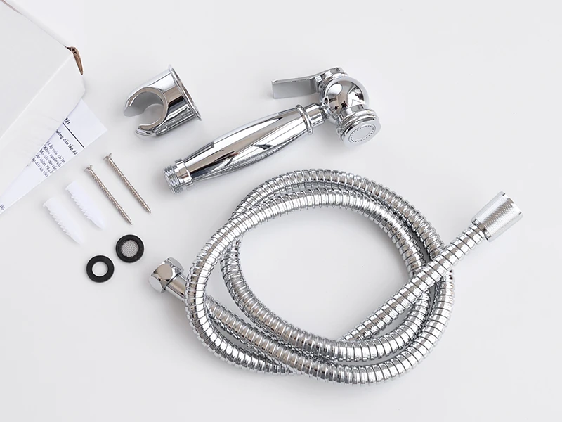 Các linh kiện trong hộp vòi xịt gắn bồn cầu mạ chrome HBS32C